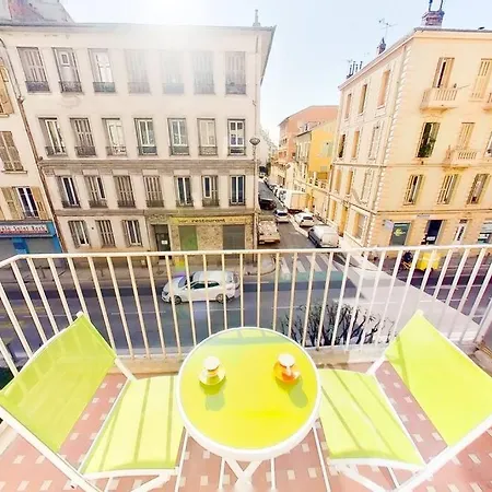 Avec Balcon Et Parking Prive 아파트 *